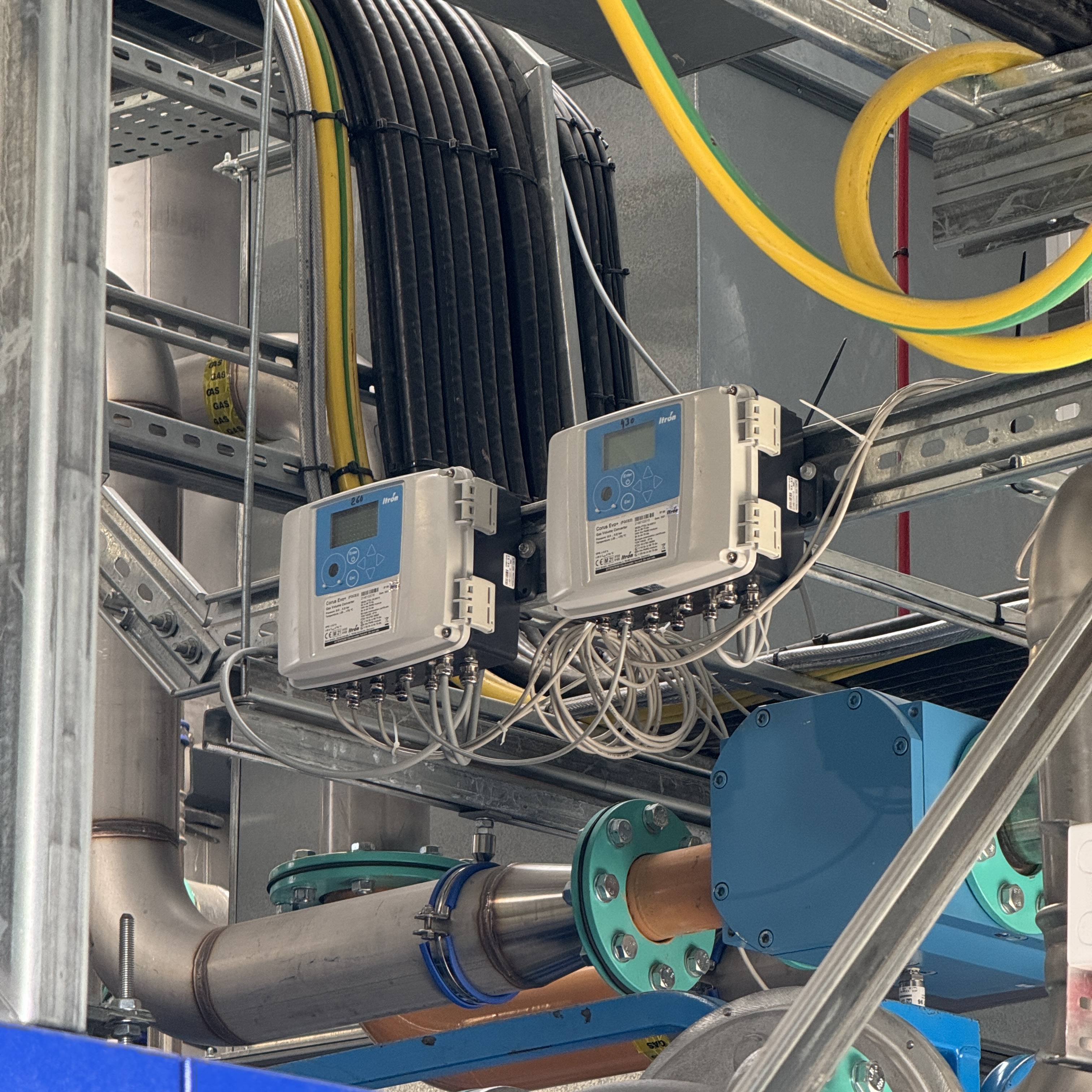 NC13 CorusEVO+ Local Monitoring - Side View